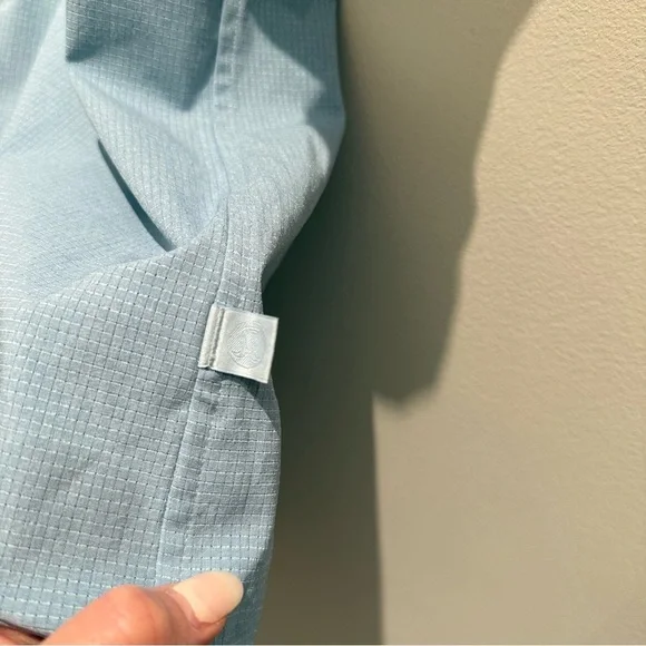 Lululemon Ocean/Teal Airing Easy Short-Sleeve Button Up Shirt Mens Size Small - Picture 3 of 8